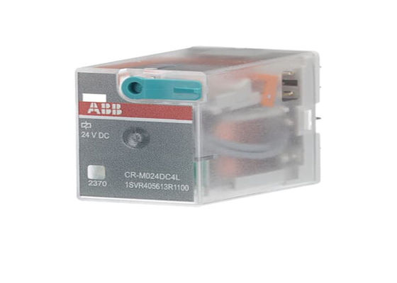 Le relais d'interface brancheable ABB CR-M024DC4L 1SVR405613R1100 est un relais miniature.