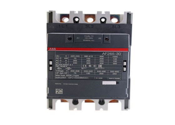 L'AF265-30-11-13 est un contacteur 3 pôles - 1000 V IEC ou 600 V UL avec des contacts auxiliaires pré-montés