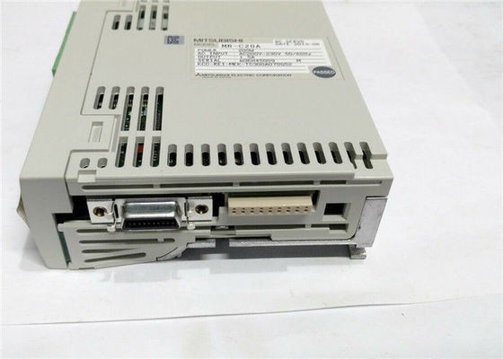 Mitsubishi 3 phases Amplificateur industriel MR-C20A-UE Servo motor Drive 200W Sortie 1.5A 3AC