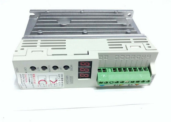 Mitsubishi 3 phases Amplificateur industriel MR-C20A-UE Servo motor Drive 200W Sortie 1.5A 3AC