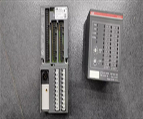 DC505-FBP ABB    Module d'interface 1SAP220000R0001