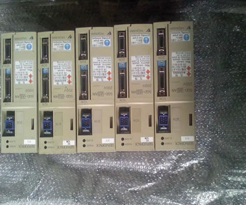 Le service de conduite de Yaskawa SGD-02BH série SGD manuel
