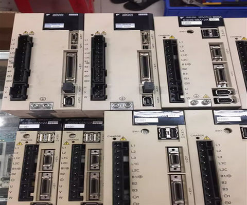 YASKAWA SGD-08AH AC SERVO AMPLIFIER 200-230V 11/4.1A 50/60HZ Nouveau