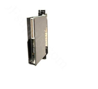 Série FANUC 90-30 PLC contrôleur logique programmable IC697CPX782