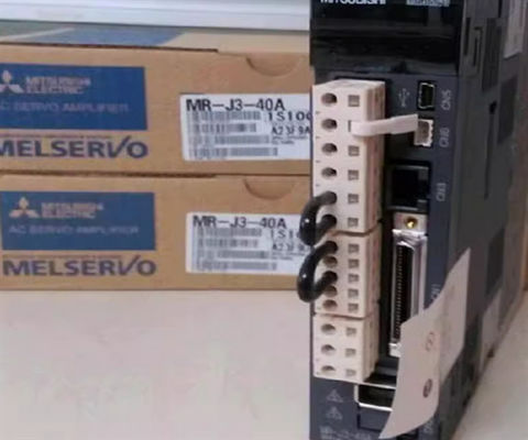 C.A. de MR-J3-200B 2KW amplificateur Mitsubishi V de MR-J3 200 à 230 de 3 phases