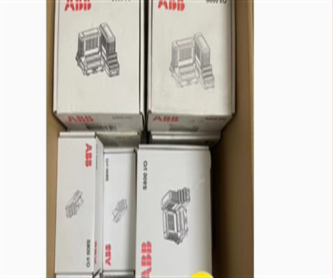 ABB AI825 3BSE036456R1 Entrée analogique 4 ch Module d'alimentation électrique redondant