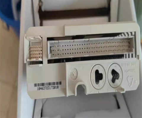 ABB AI890 3BSC690071R1 AI890 Module d'alimentation électrique analogique redondant