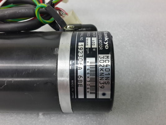 Moteur Sankyo MC401NS302KNN39 300 tours par minute Vitesse 05169Moteur Sankyo pour applications lourdes