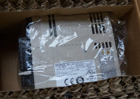 Rosemount 1.3KW 200V 3 phases Yaskawa / moteur industriel à serveur