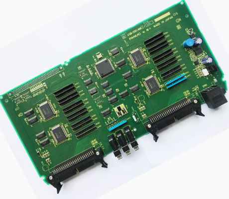 Le tableau d'interface A16B-2203-0881 de Fanuc I/O est constitué de cartes de circuits imprimés