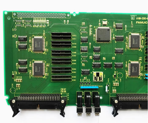 Le tableau d'interface A16B-2203-0881 de Fanuc I/O est constitué de cartes de circuits imprimés