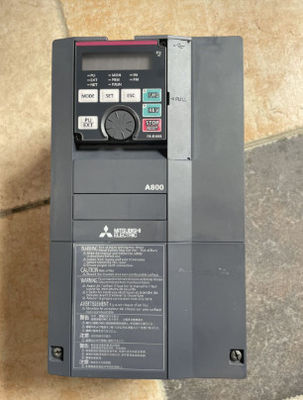 Mitsubishi FR-A820 Invertisseur de fréquence électrique Mitsubishi 6.7Kva Sortie 3.7Kw Capacité du moteur