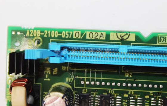 Le tableau d'interface A20B-2100-0570 de Fanuc I/O est composé de circuits imprimés