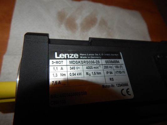 Lenze MDSKSRS036-23 Servo moteur POURCE nominale 0,54 kW