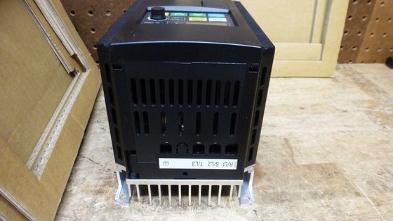 Servo moteur Omron 3G3JX-A4004 pour les applications industrielles