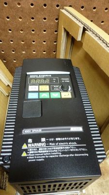 Servo moteur Omron 3G3JX-A4004 pour les applications industrielles