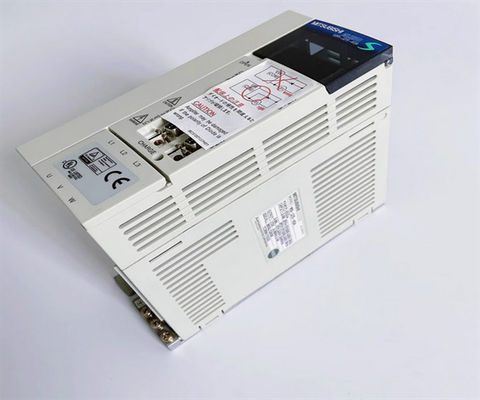MR-J4-200BSérie Servo amplificateur Mitsubishi avec 200-230 VAC