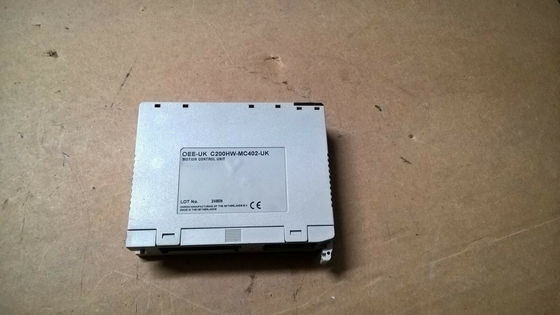 Omron C200HW-MC402-UK Termination à vis avec force de fonctionnement de 11,8 N
