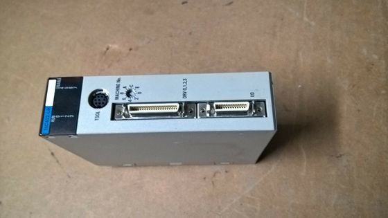 Omron C200HW-MC402-UK Termination à vis avec force de fonctionnement de 11,8 N