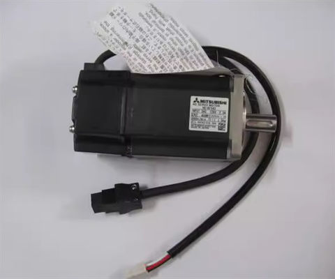 Le servo industriel de MR-J4-70A Mitsubishi conduit l'amplificateur Melservo-J4 servo triphasé