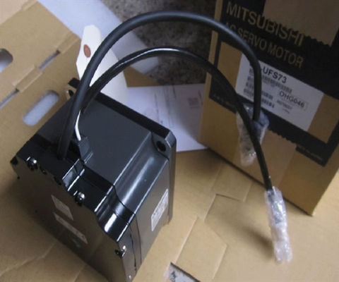 Mitsubishi HC-UFS73 Servo moteur à courant alternatif 0,75 kW 3000 tr / min Endeavor Technologies