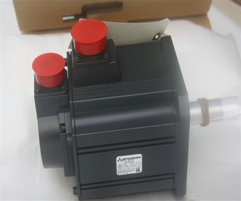 HC-SFS81 Mitsubishi 850W Fréquence d'inertie moyenne 200-230 VAC Servo-entraîneurs industriels
