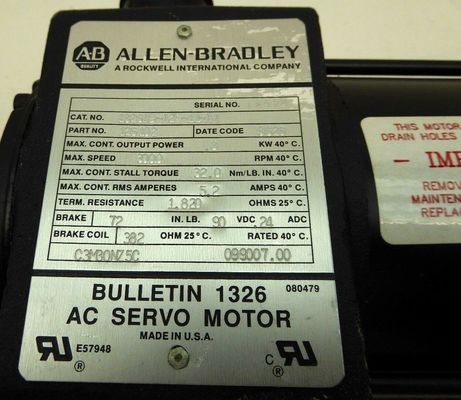 AB 1326AB-A2E-11-A4 Servomotors à courant alternatif pour le contrôle de précision