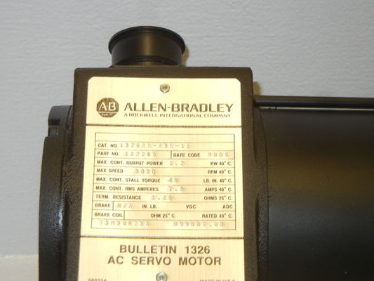 L'interrupteur de limite AB 1326AB-A3E-11SERV MTR 48-IN-LB 3K-RPM STD INCH avec tension nominale 115V