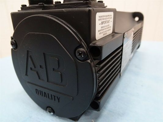 1326AB-A430E-21 Servomotors à courant alternatif pour machines industrielles lourdes