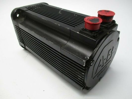Servomotors de la série 1391-DES AC Servo Drive Compatible AB 1326AB-A520E-21 avec couple plus