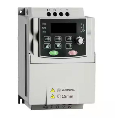 Le moteur de l'inverseur EMERSON CT Drive EV800-2S0002G monophase 220VAC 0,2 kW