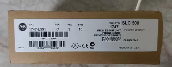 Le contrôleur Allen-Bradley 1747-L551 SLC 5/05, 16K, Ethernet et RS-232, série C