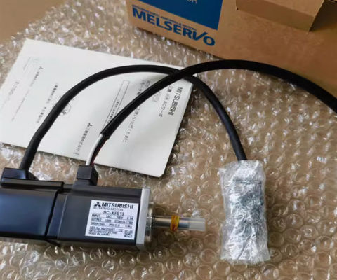 Mitsubishi HC-MFS13K Servo moteur à courant alternatif 3AC 0.9A 60V 3000RPM Nouveau