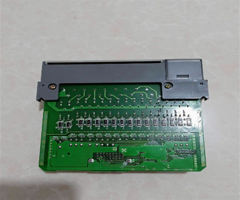 Module d'entrée Allen-Bradley 1746-IM16 16 ch-DC pour un contrôleur programmable