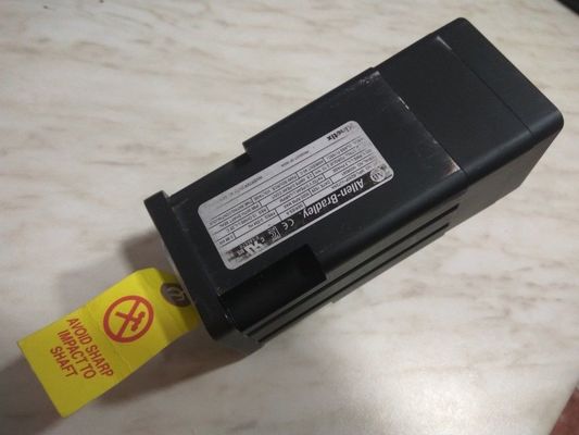 Le moteur de servo rotatif de la série MPL 480V AC