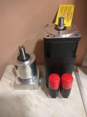Le moteur de servo rotatif de la série MPL 480V AC
