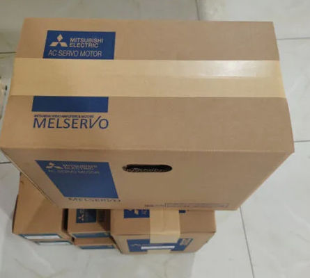 Le moteur à courant alternatif Mitsubishi HC-MFS/KFS053BG1 ((1/12)