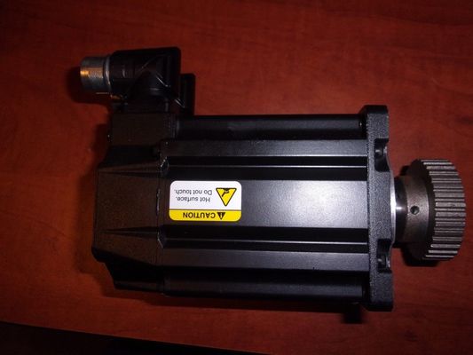 Le moteur de commande rotatif de la série MPM 240V