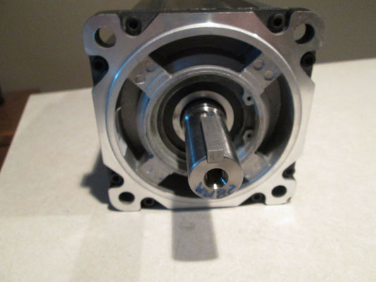Le moteur de servo rotatif de la série MPM 480V AC