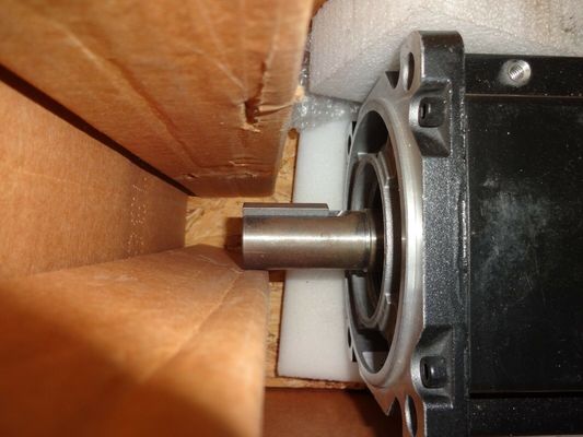 Le moteur de servo rotatif de la série MPM de 480 V AC