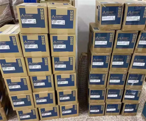 Servo-amplificateur à courant alternatif de la série HF-MP73B de Mitsubishi