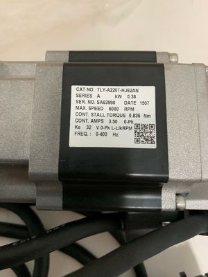 Pour les moteurs à commande automatique, le moteur à commande automatique doit être équipé d'un moteur à commande automatique.
