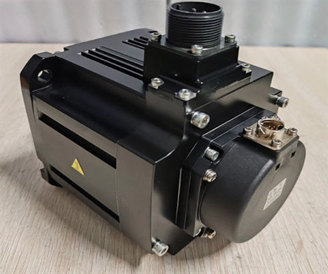 Le moteur à courant alternatif rotatif HF-SP702B 7 kW