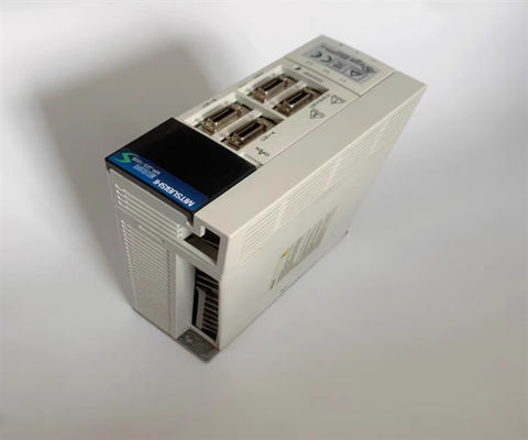 MR-J2S-10A Amplificateur de servomoteur industriel Mitsubishi avec fréquence 200-230 VAC
