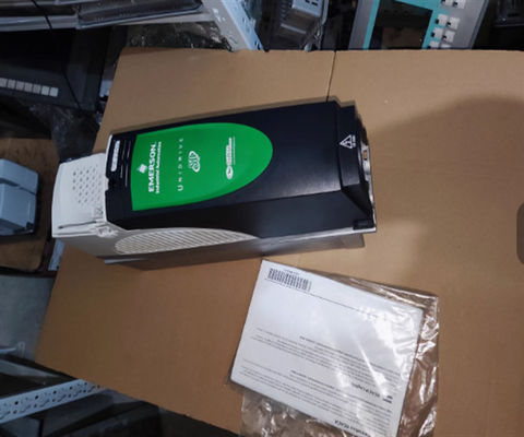 SP1402 Techniques de commande Module d'alimentation électrique redondant monté sur panneau SP Unidrive avec numéro de pièce KJ3201X1-BA1