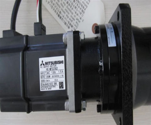 HC-MFS23G2 Mitsubishi AC Servo Motor 400V 7KW Servo Motor industriel pour le contrôle de précision