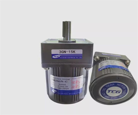 VEXTA Servo moteur industriel en boucle fermée 5IK60GU-SWM 5GU3.6KB avec une puissance nominale de 0,4 kW