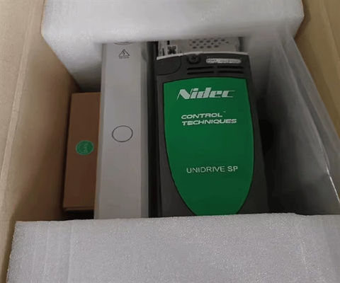 Le nombre de pièces de l'Emerson SP1406 Nidec à fréquence variable AC Servo Drive pour le secteur industriel est KJ3201X1-BA1