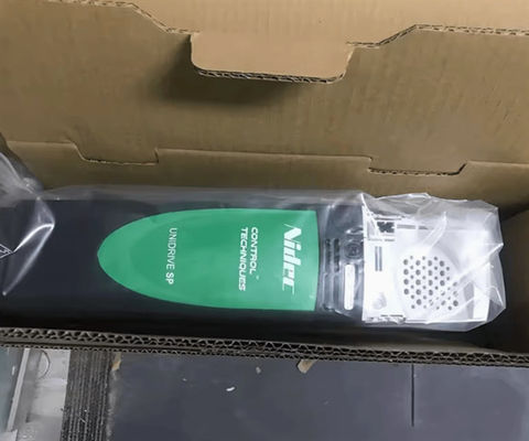 Le nombre de pièces de l'Emerson SP1406 Nidec à fréquence variable AC Servo Drive pour le secteur industriel est KJ3201X1-BA1