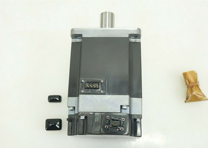 Moteur servo industriel HF-KN73JK 4.8A de la série HF de Mitsubishi Electric 750W pour la machine de commande numérique par ordinateur